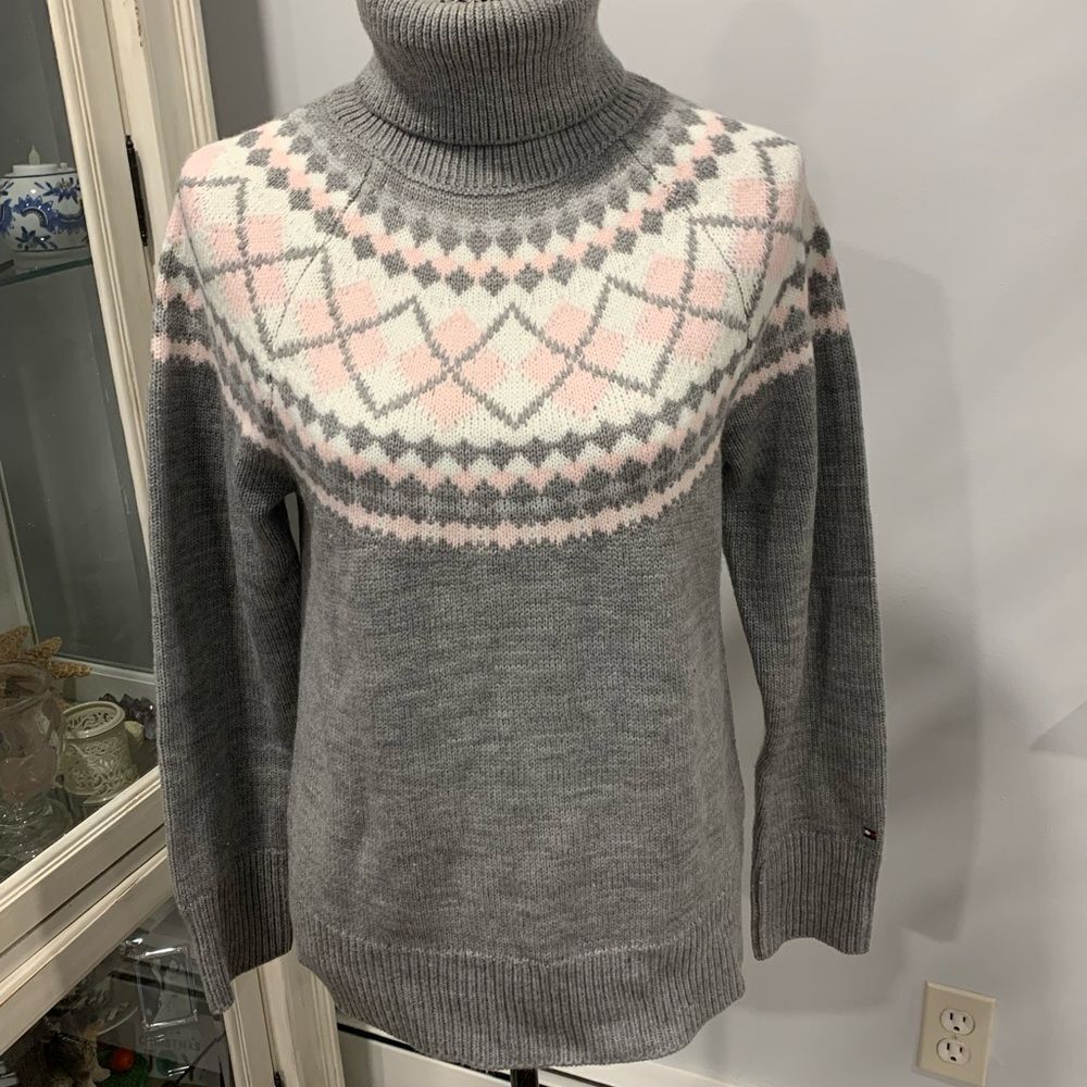 Tommy Hilfiger Turtleneck Sweater Gray and Pink Fair Isle